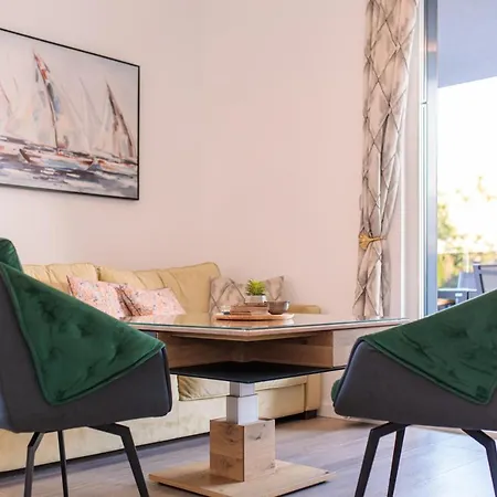Comfortable 2 Bedroom Marina Close To Krk Town