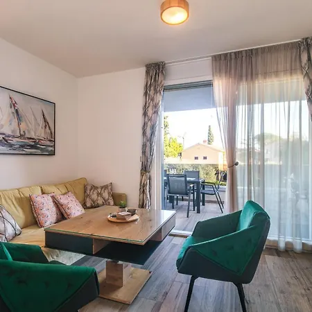 Comfortable 2 Bedroom Marina Close To Krk Town
